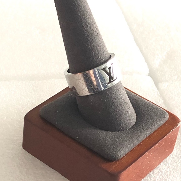 LOUIS VUITTON Cut Out Burg Champs Elysees Silver Plated Ring Unisex Sz L 10-1/4 - Picture 3 of 17